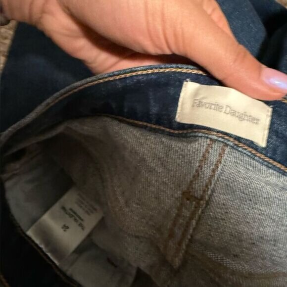 Favorite Daughter The Valentina Shortie Bootcut Jeans in Woodside- Size 24 - Picture 7 of 8